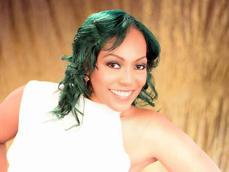 Mid-length Hairstyle with Curls and Hair Color